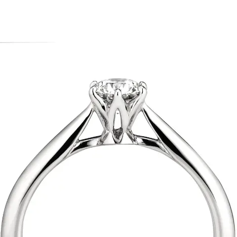 Elegant silver engagement ring with diamond.