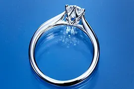 Elegant silver engagement ring with diamond